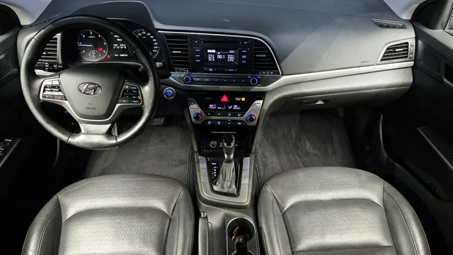 Hyundai Elantra (Avante)