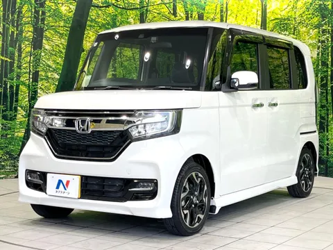 Honda N-BOX Custom