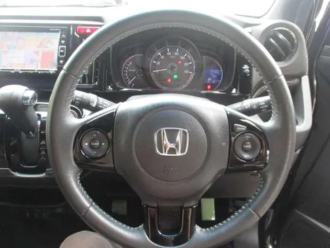 Honda N-WGN Custom