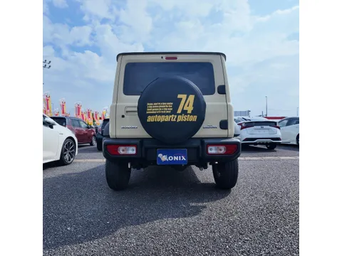 Suzuki Jimny Sierra