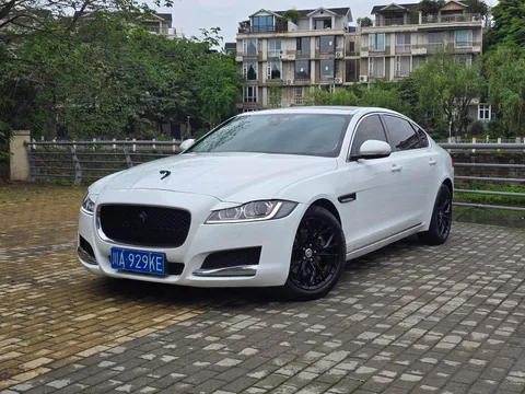 Jaguar XFL