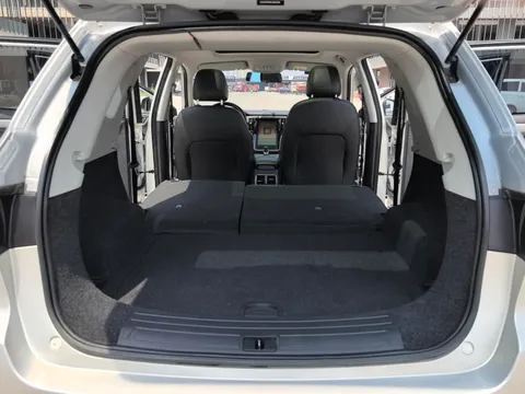 Roewe RX5