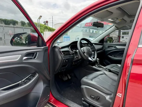 Roewe RX3