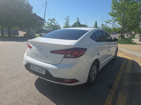 Hyundai Elantra (Avante)