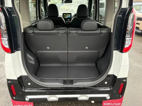 Mitsubishi Delica Mini