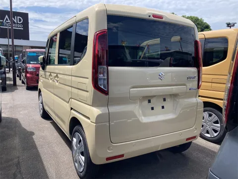 Suzuki Spacia