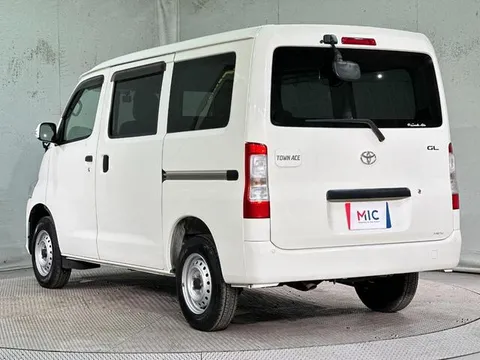 Toyota TownAce Van