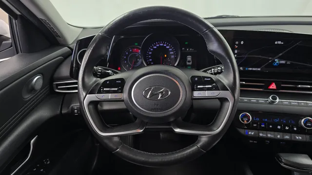 Hyundai Elantra (Avante)