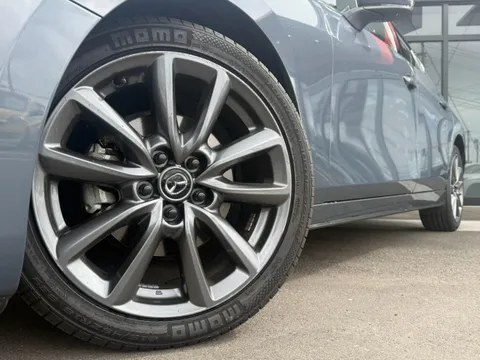 Mazda MAZDA3 Fastback
