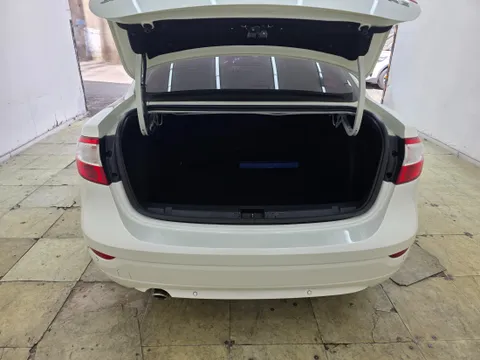 Renault SM3