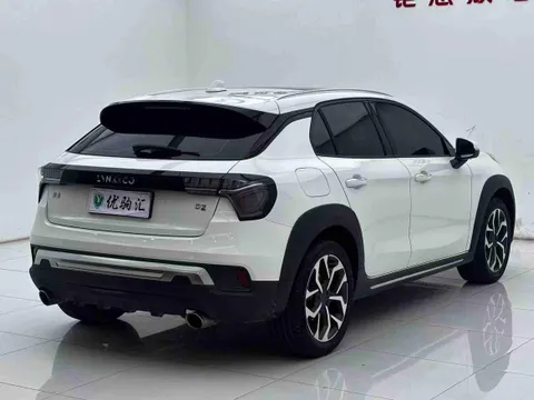 Lynk & Co Lynk & Co 02
