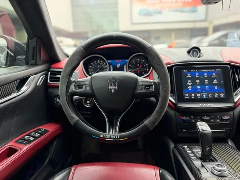 Maserati Ghibli