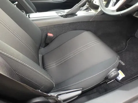 Mazda MX-5 (Roadster)
