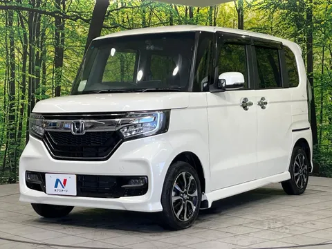 Honda N-BOX Custom
