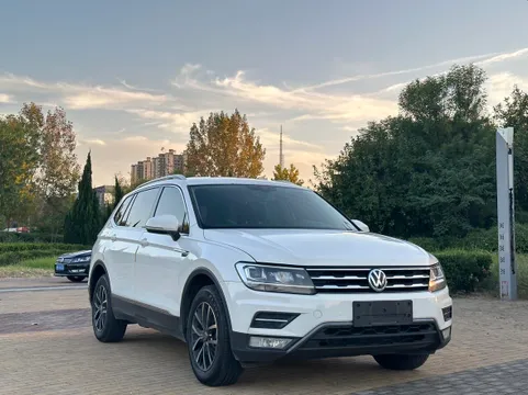 Volkswagen Tiguan L