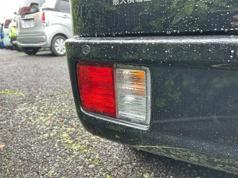 Nissan Clipper Van