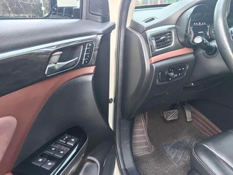 Gac GS8