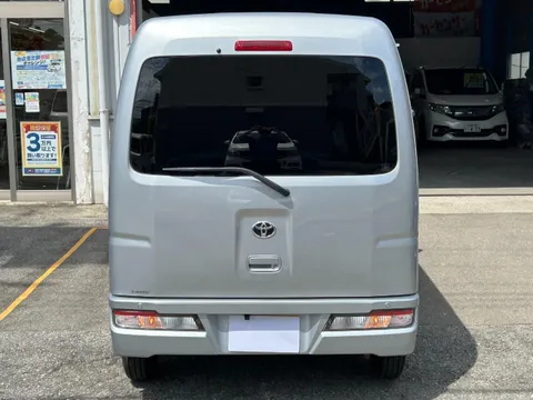 Toyota Pixis Van