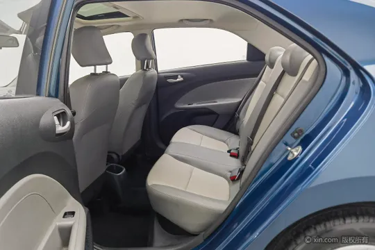 Kia Pegas