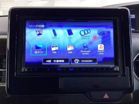 Honda N-BOX Custom
