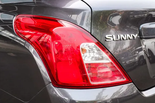 Nissan Sunny