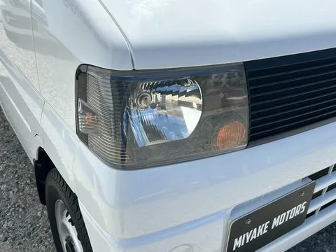 Mitsubishi Minicab Truck