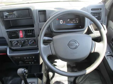 Nissan Clipper Truck