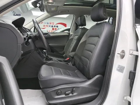 Volkswagen Tiguan L