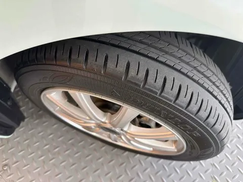Daihatsu Mira Tocot