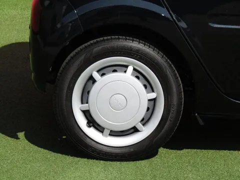 Daihatsu Mira Tocot