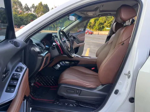 Acura CDX