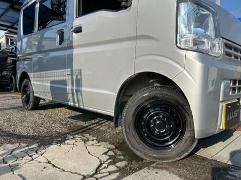 Nissan Clipper