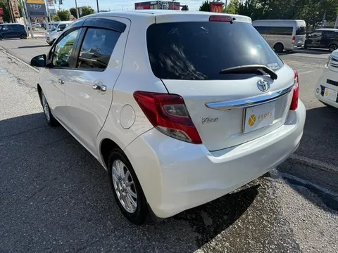 Toyota Yaris (Vitz)