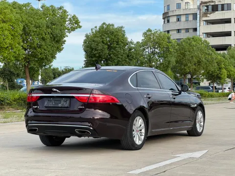 Jaguar XFL