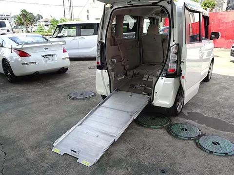 Honda N-BOX Plus
