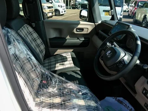 Honda N-BOX Joy