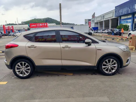 Geely Emgrand GS