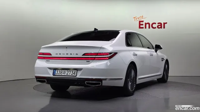 Genesis G90