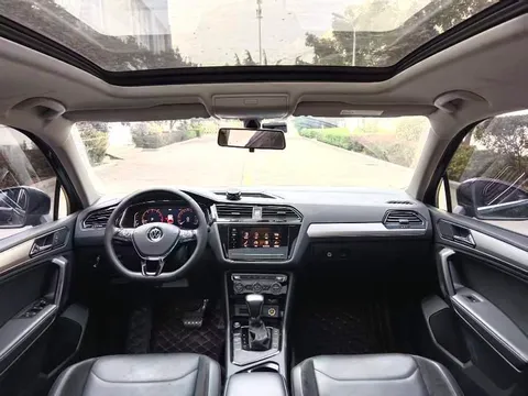 Volkswagen Tiguan L