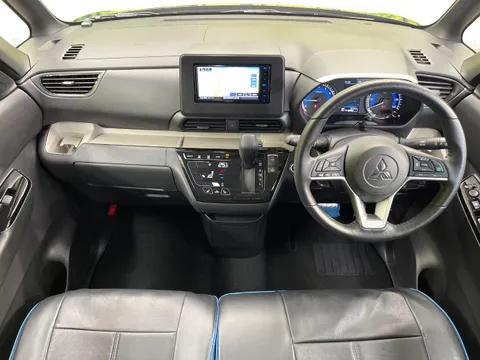 Mitsubishi Delica Mini