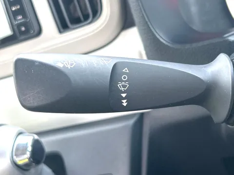 Daihatsu Mira Tocot