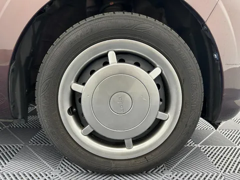 Daihatsu Mira Tocot