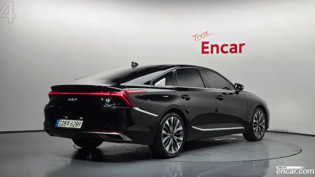 Kia K8