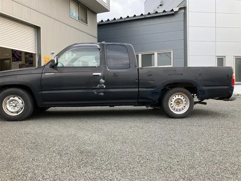 Toyota Hilux Sports Pick Up