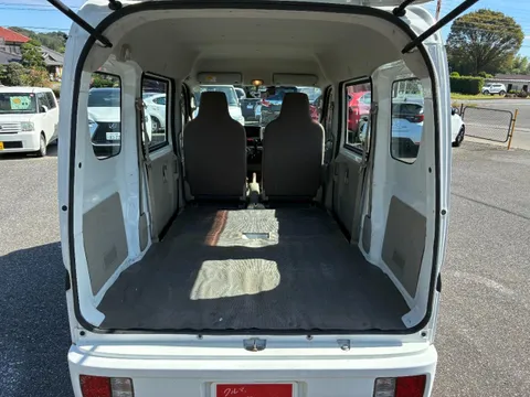 Mitsubishi Minicab Van