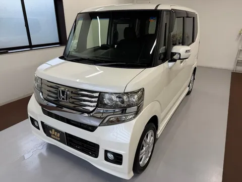 Honda N-BOX Custom