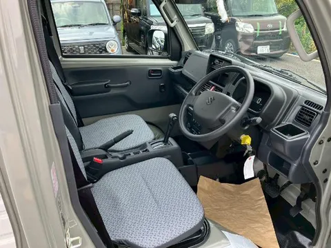 Suzuki Carry Track