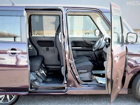 Suzuki Spacia