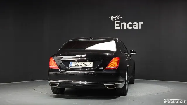 Genesis G90 (EQ900)