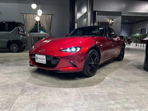 Mazda MX-5 (Roadster)